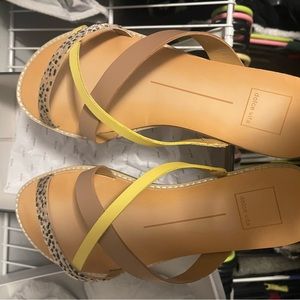 NWT Dolce Vita sandals